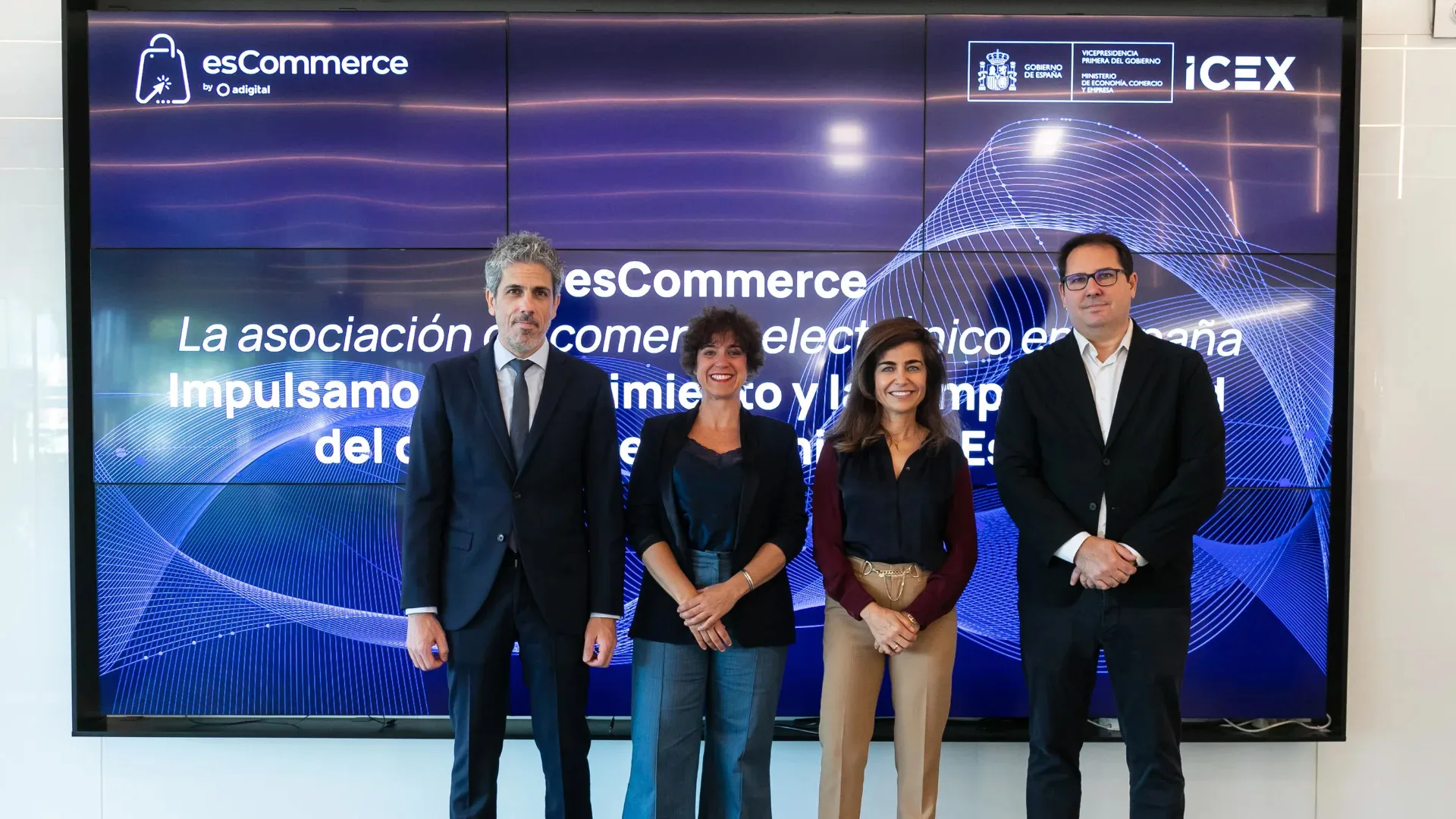 Adigital constituye esCommerce, la asociaciรณn para impulsar la competitividad del comercio electrรณnico en Espaรฑa